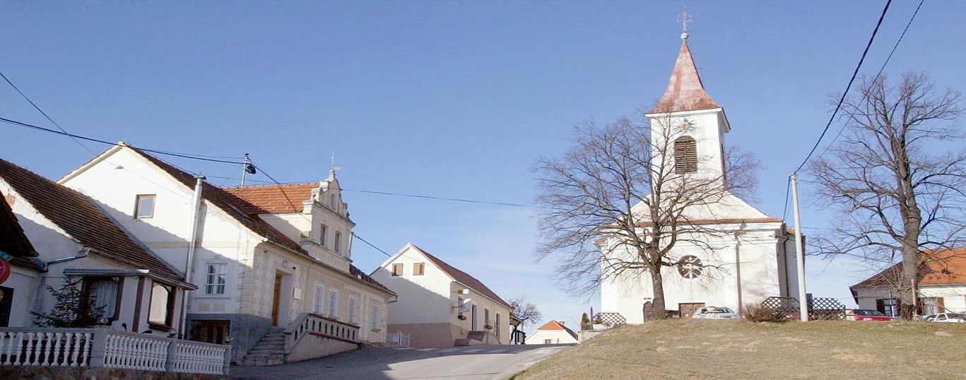 Župnijska cerkev Marije Snežne Zg.Velka